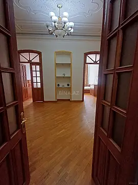 Kirayə verilir 3 otaqlı ofis 95 m²