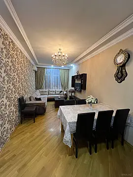 Satılır 4 otaqlı mənzil 140 m²