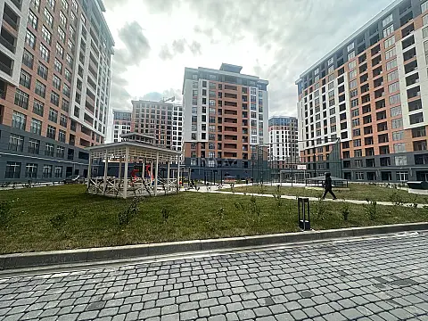 Kirayə verilir 2 otaqlı mənzil 58 m²