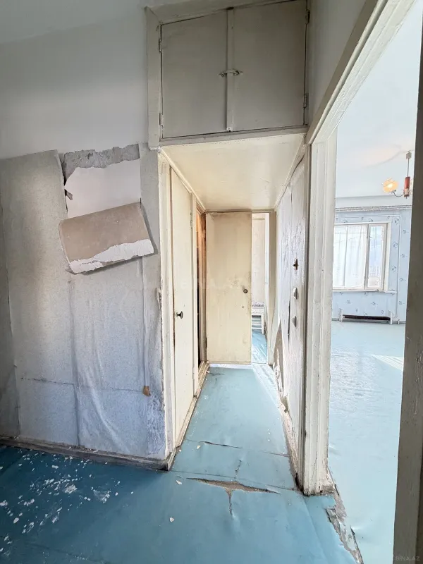 Satılır 4 otaqlı mənzil 72 m²