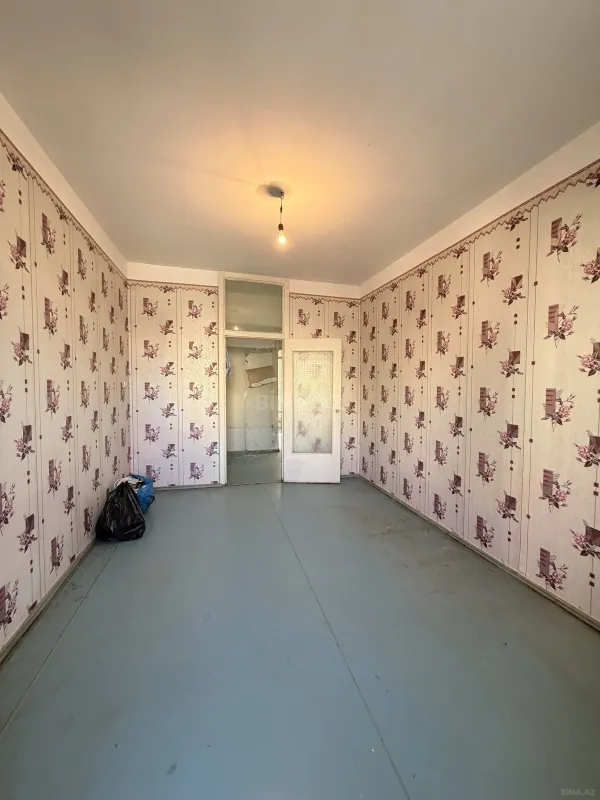 Satılır 4 otaqlı mənzil 72 m²