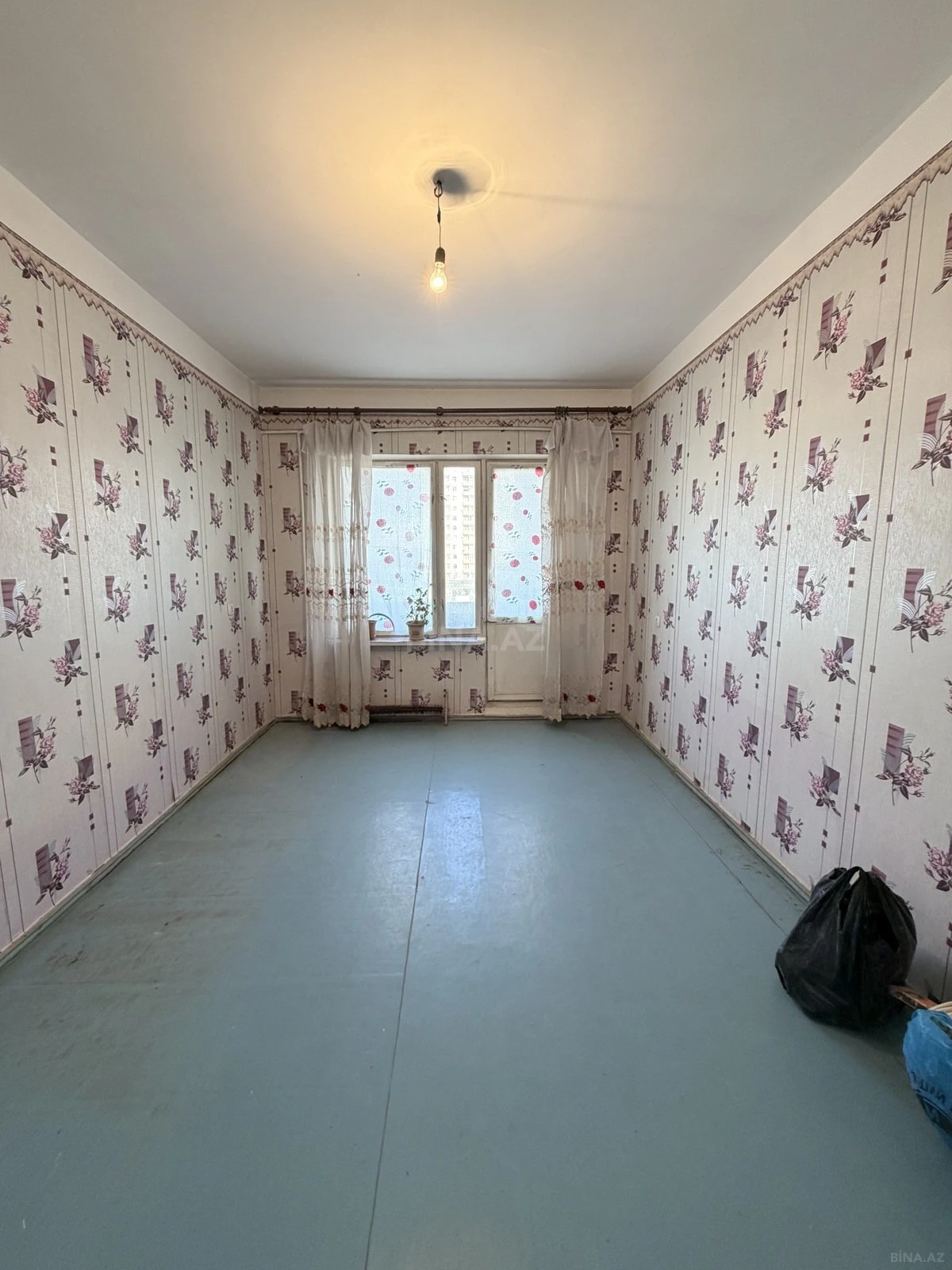 Satılır 4 otaqlı mənzil 72 m²