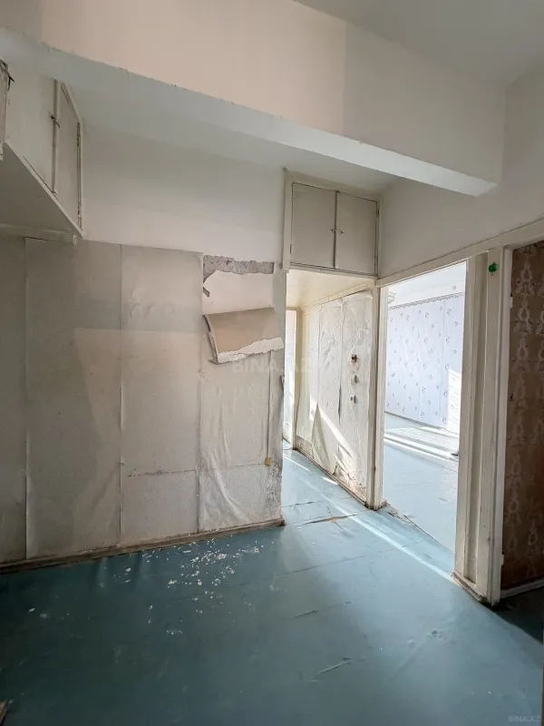 Satılır 4 otaqlı mənzil 72 m²