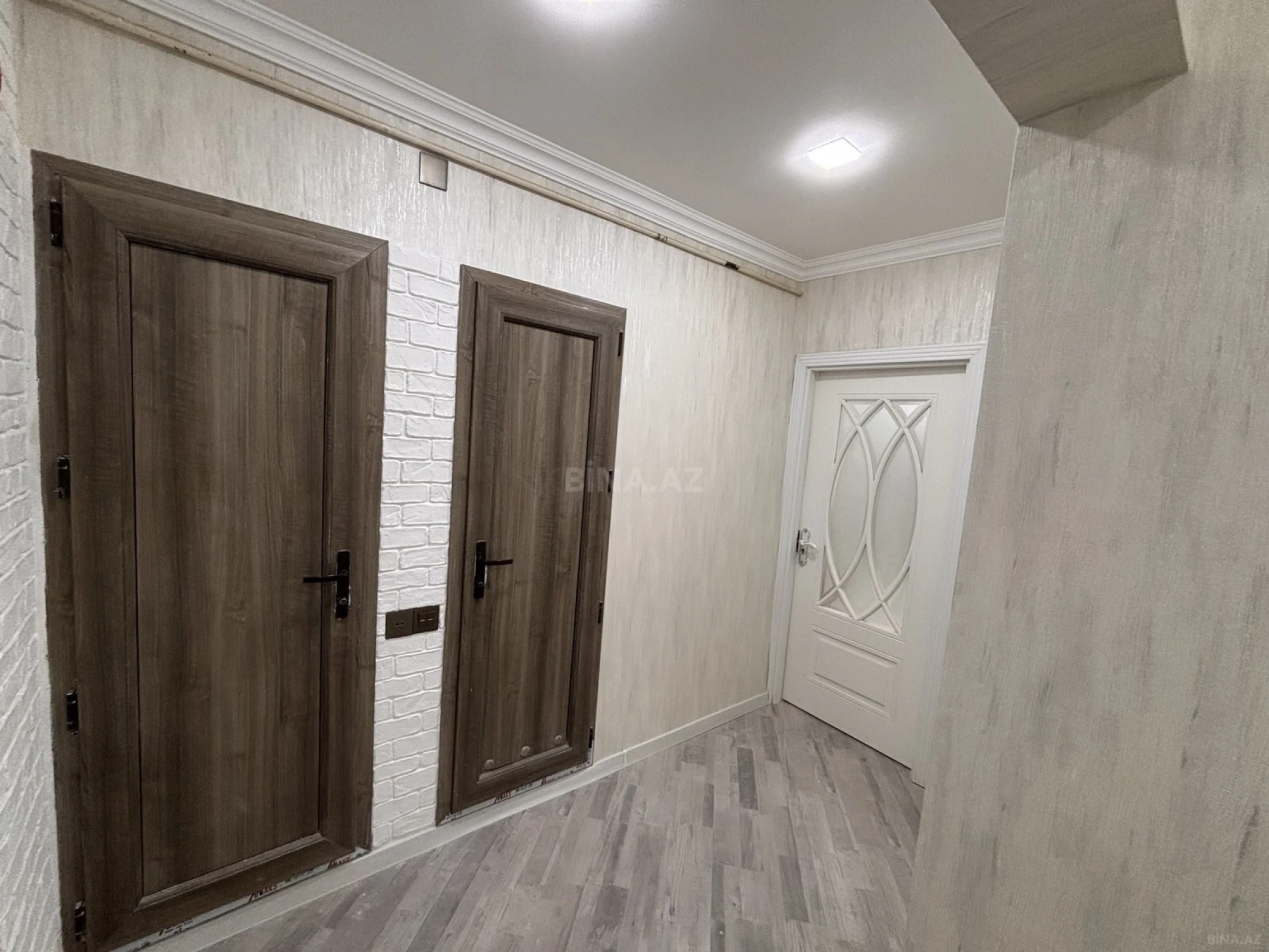 Satılır 2 otaqlı mənzil 59 m²