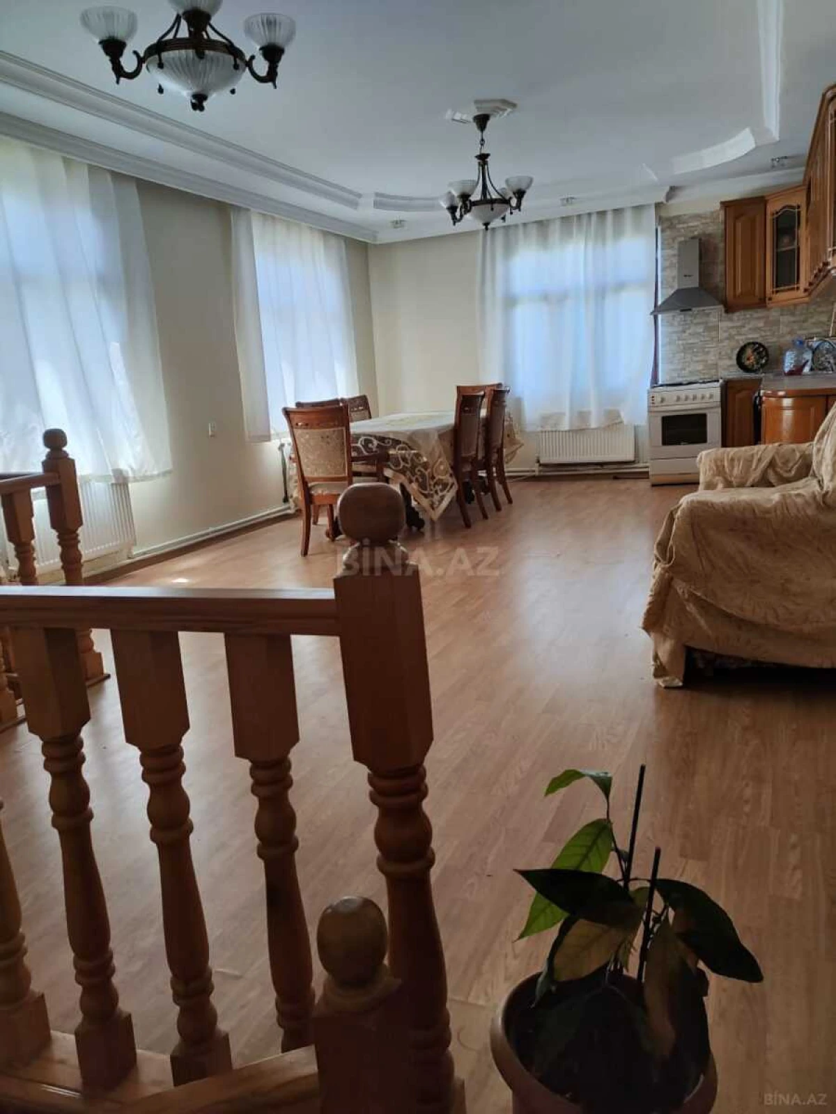 Satılır 4 otaqlı həyət evi 100 m²
