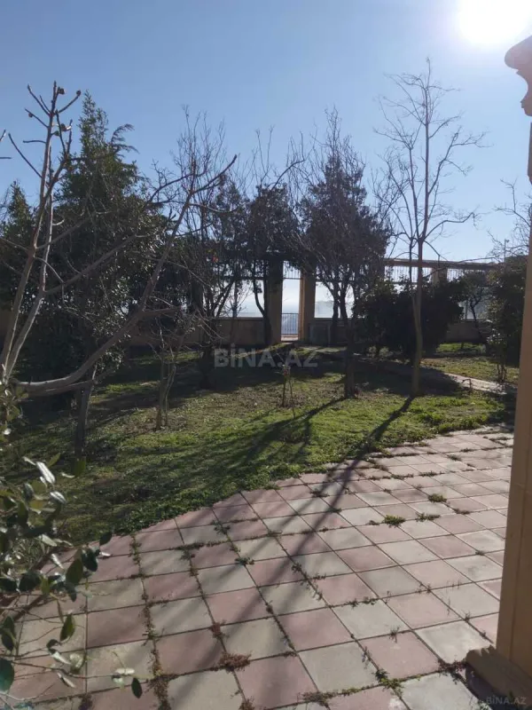 Satılır 5 otaqlı həyət evi 450 m²