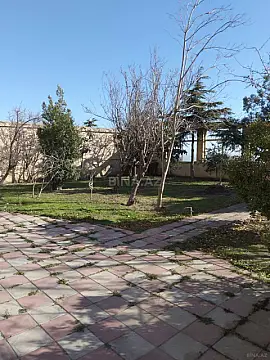 Satılır 5 otaqlı həyət evi 450 m²