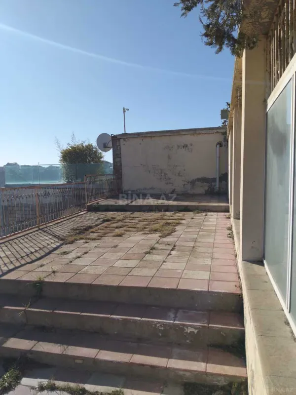 Satılır 5 otaqlı həyət evi 450 m²