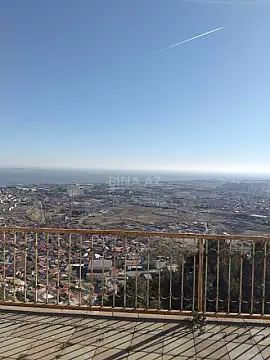 Satılır 5 otaqlı həyət evi 450 m²