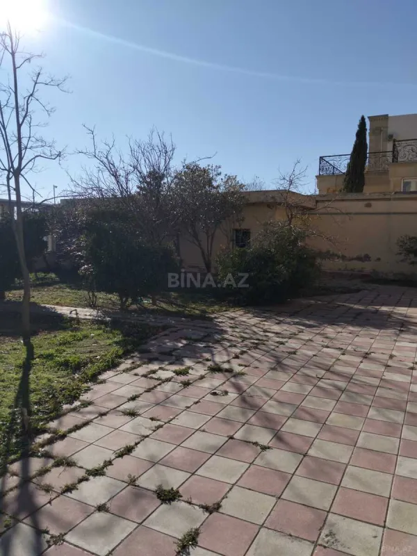 Satılır 5 otaqlı həyət evi 450 m²