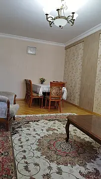 Satılır 3 otaqlı mənzil 124 m²