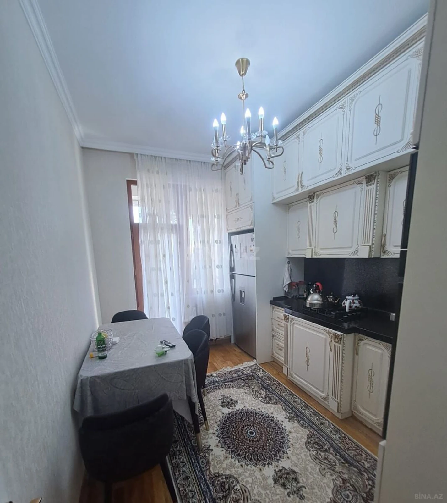 Satılır 4 otaqlı mənzil 110 m²