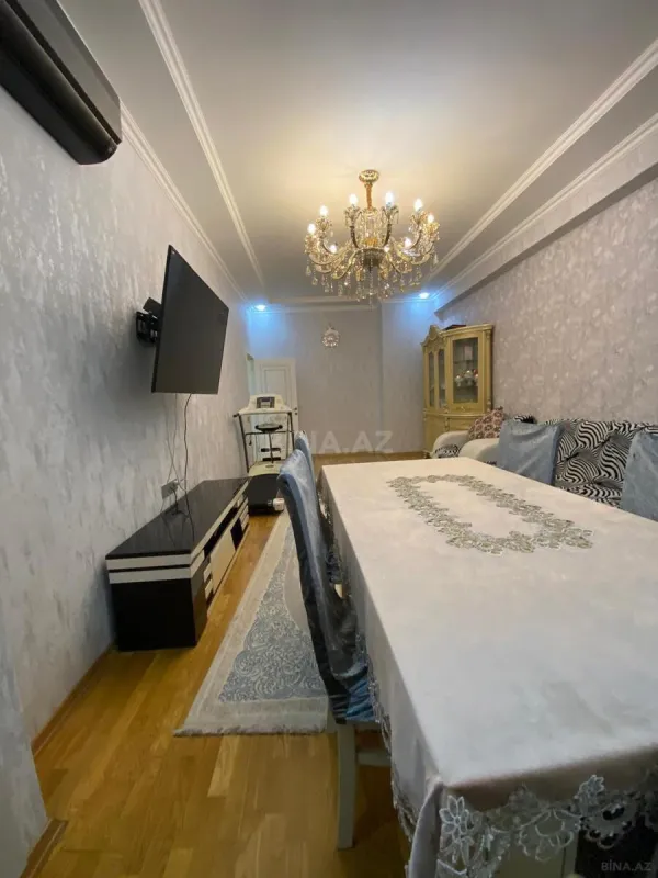 Satılır 4 otaqlı mənzil 110 m²