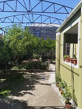 Satılır 3 otaqlı həyət evi 90.2 m²