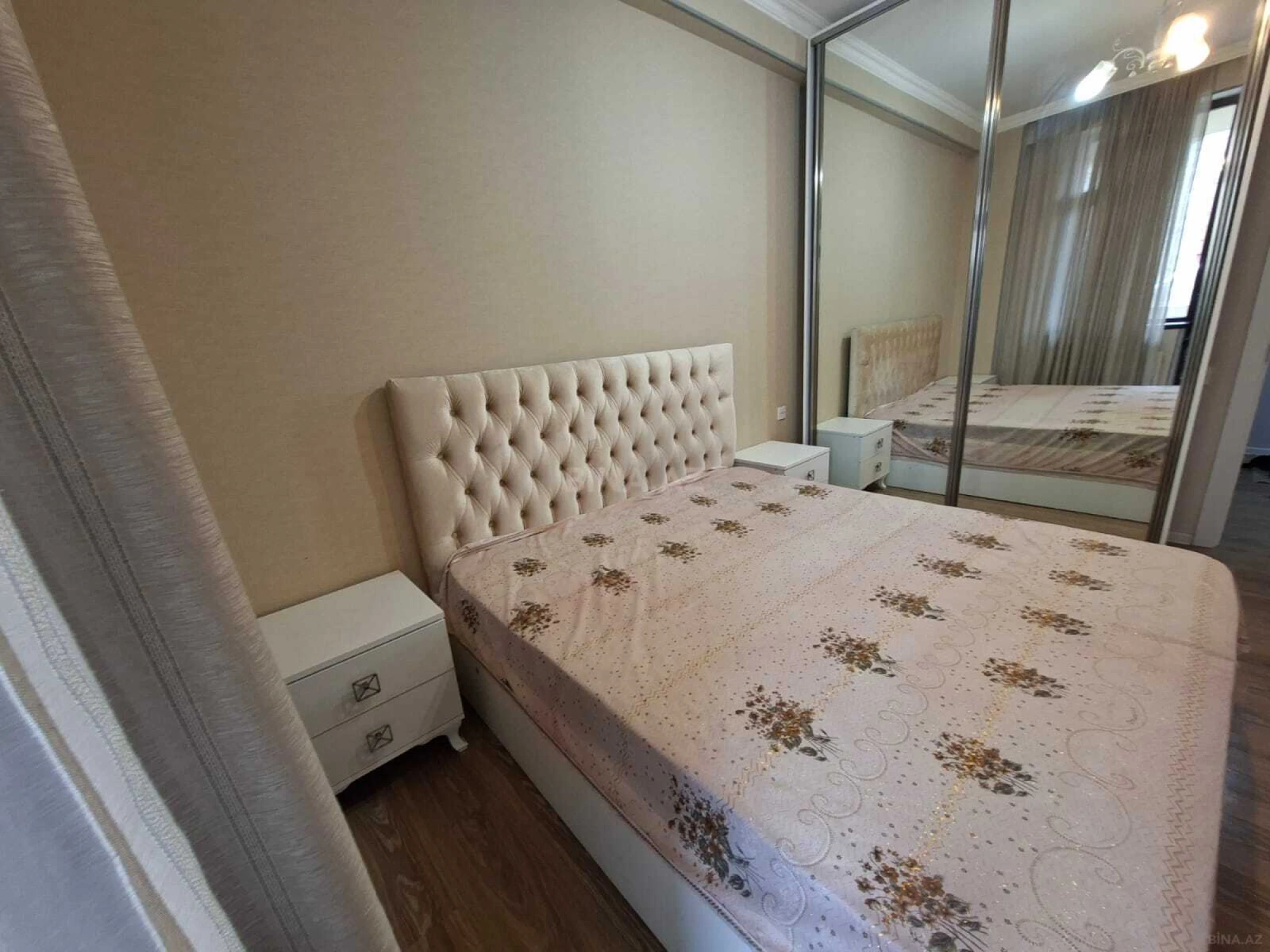 Kirayə verilir 2 otaqlı mənzil 70 m²