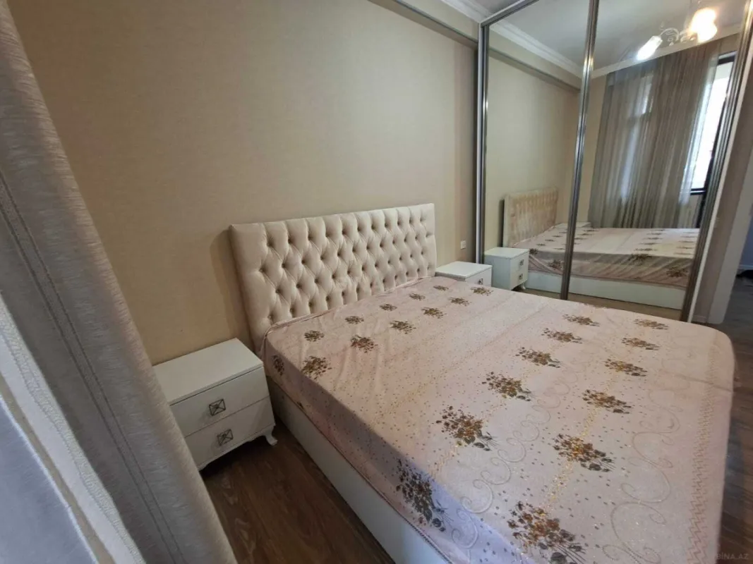 Kirayə verilir 2 otaqlı mənzil 70 m²