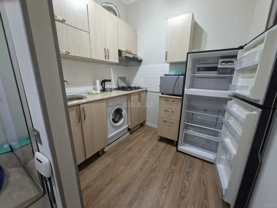 Kirayə verilir 2 otaqlı mənzil 70 m²