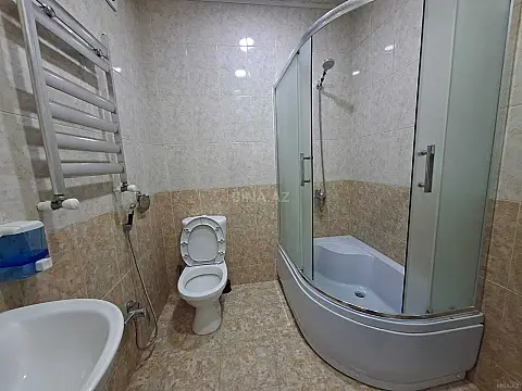 Kirayə verilir 2 otaqlı mənzil 70 m²