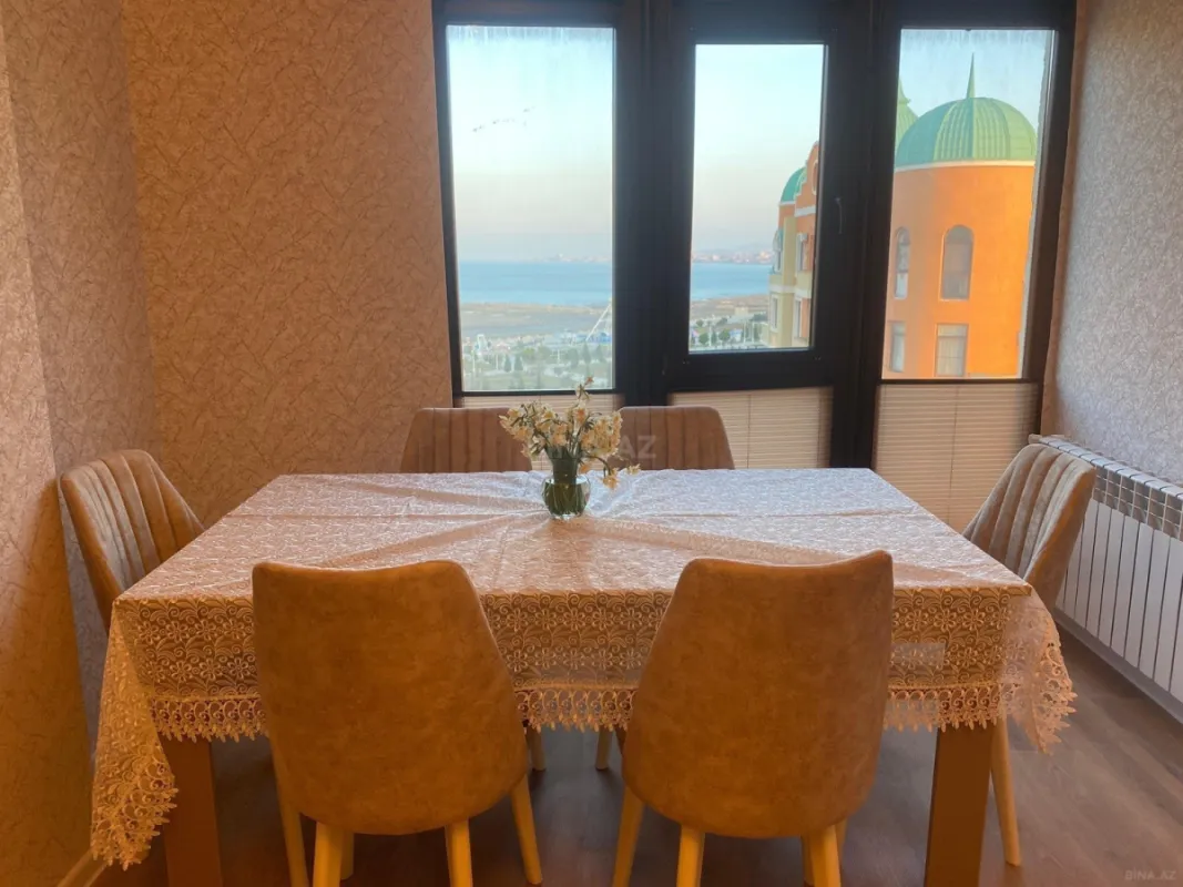 Satılır 3 otaqlı mənzil 120 m²