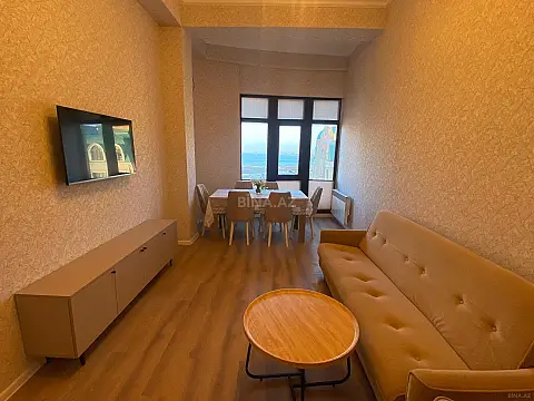 Satılır 3 otaqlı mənzil 120 m²