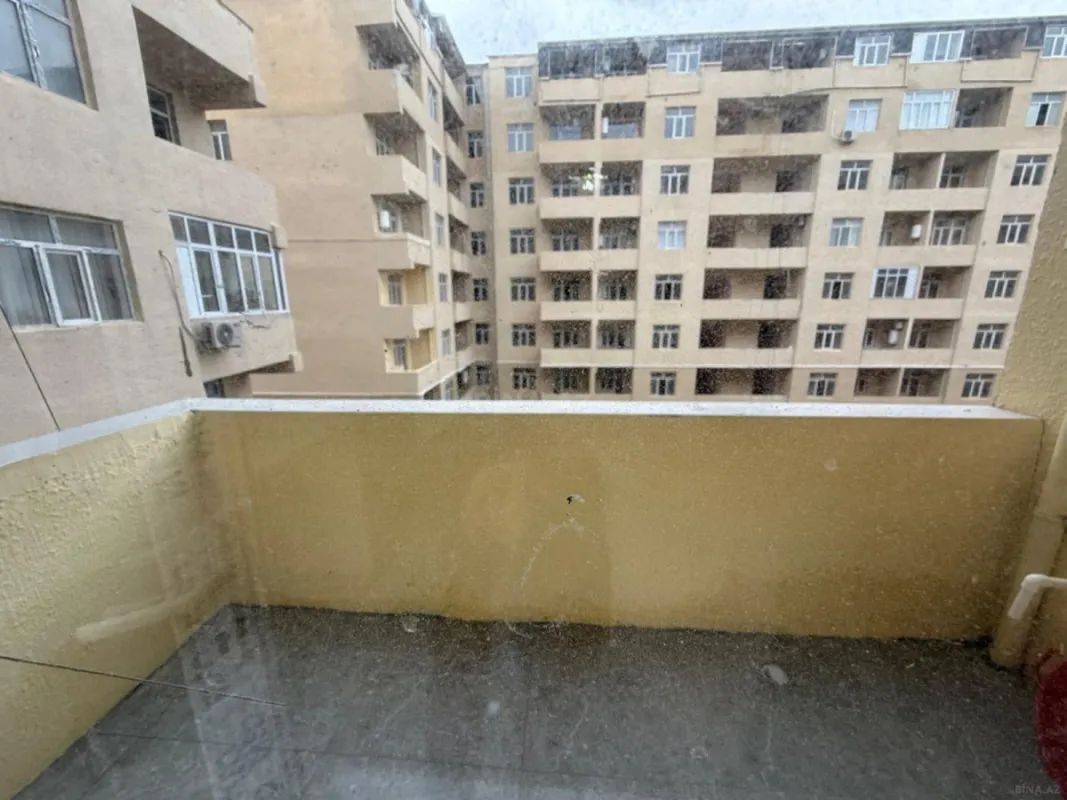 Satılır 2 otaqlı mənzil 65 m²