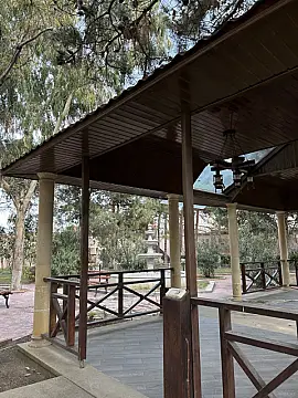 Satılır 8 otaqlı həyət evi 619 m²