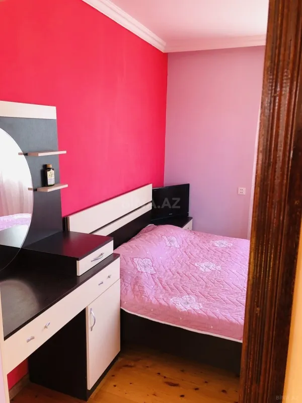 Kirayə verilir 5 otaqlı həyət evi 100 m²