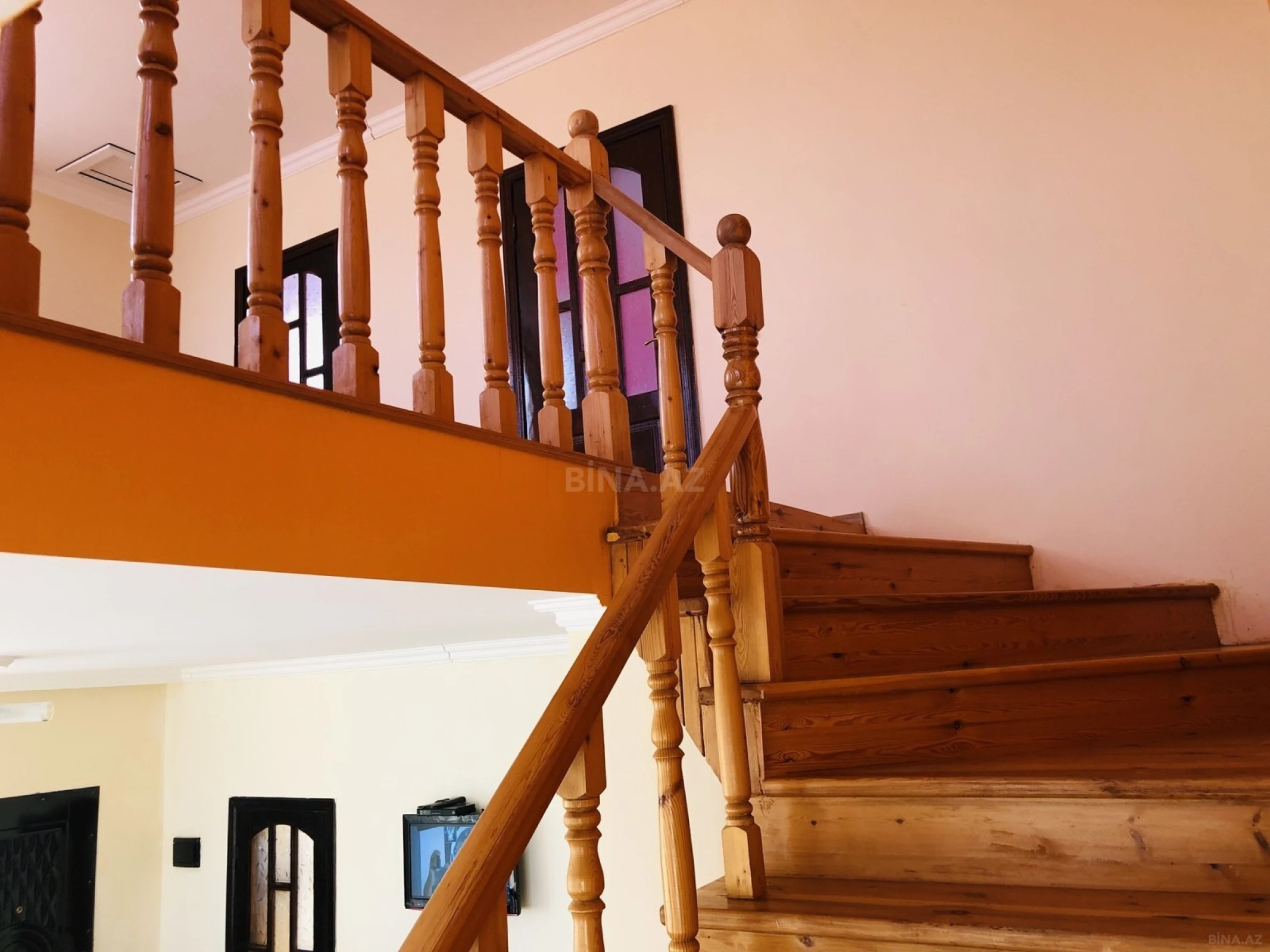 Kirayə verilir 5 otaqlı həyət evi 100 m²