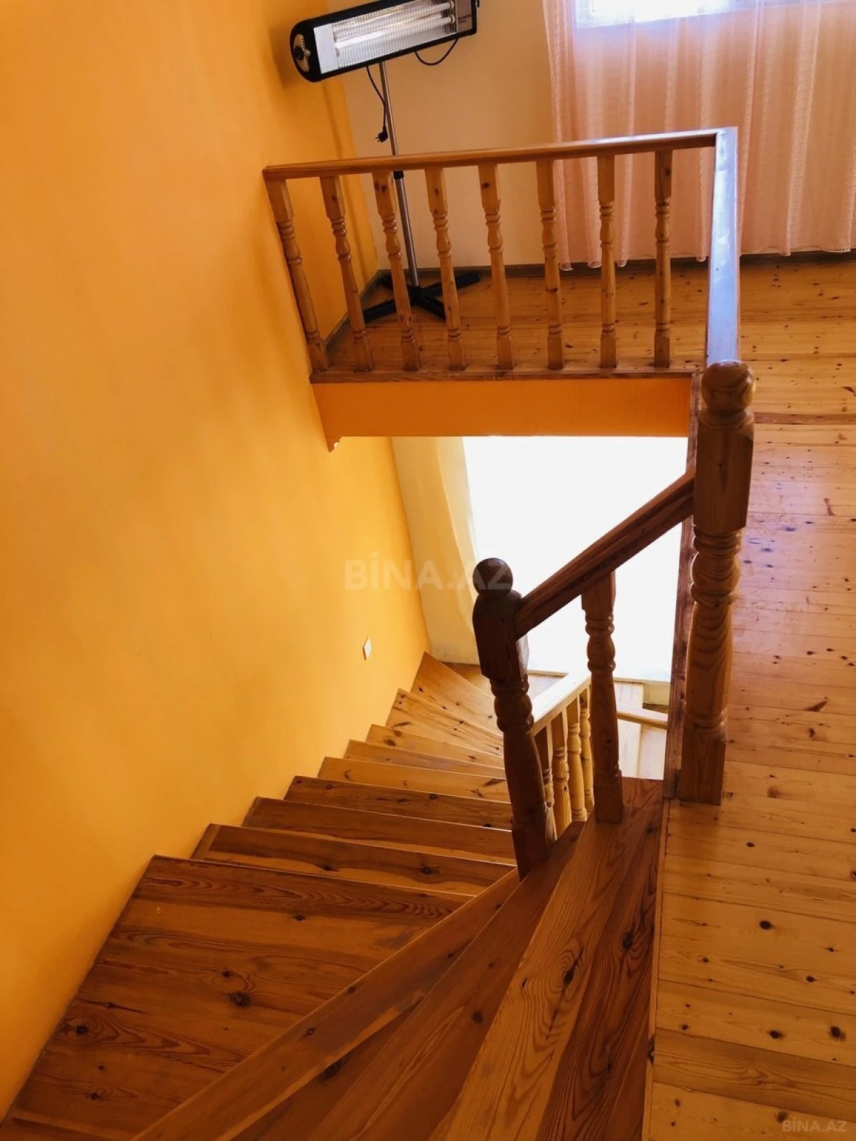 Kirayə verilir 5 otaqlı həyət evi 100 m²