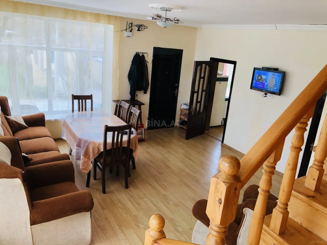 Kirayə verilir 5 otaqlı həyət evi 100 m²