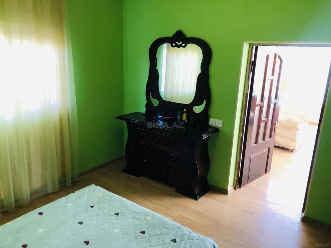 Kirayə verilir 5 otaqlı həyət evi 100 m²