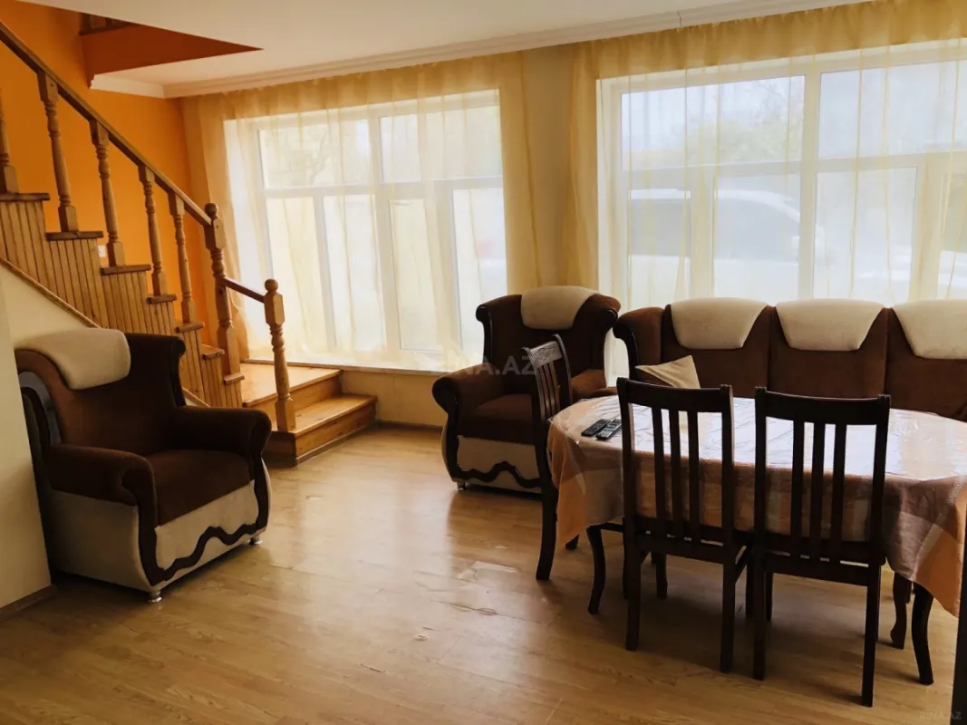 Kirayə verilir 5 otaqlı həyət evi 100 m²