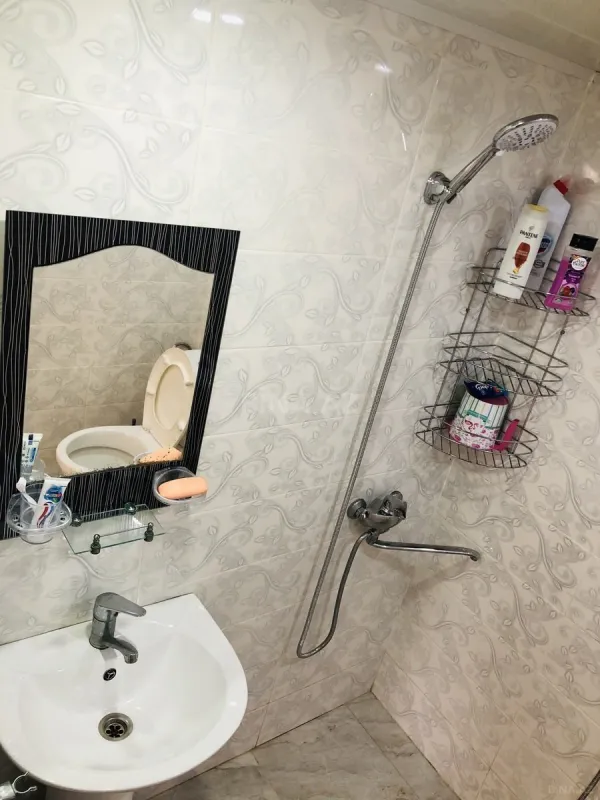 Kirayə verilir 5 otaqlı həyət evi 100 m²