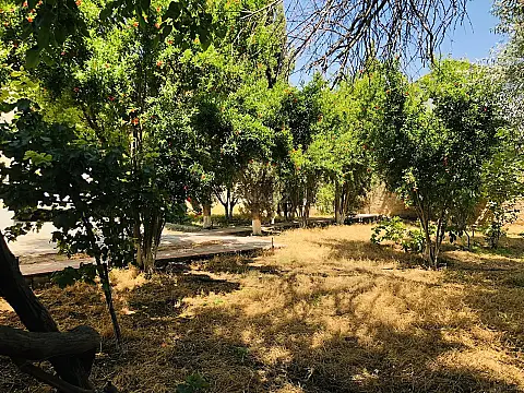 Kirayə verilir 5 otaqlı həyət evi 100 m²