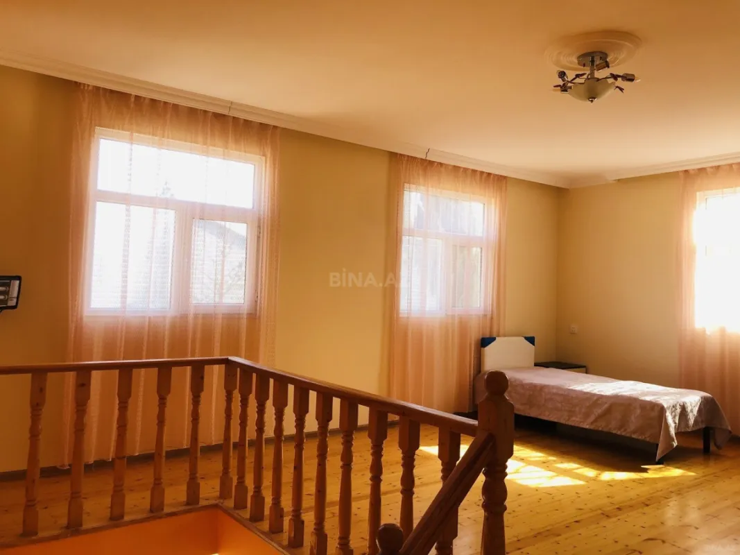 Kirayə verilir 5 otaqlı həyət evi 100 m²