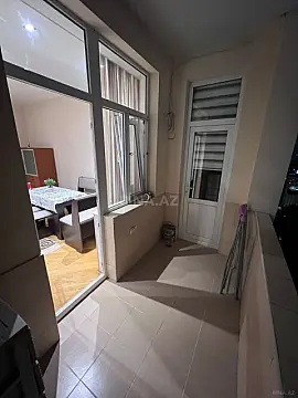 Kirayə verilir 2 otaqlı mənzil 105 m²
