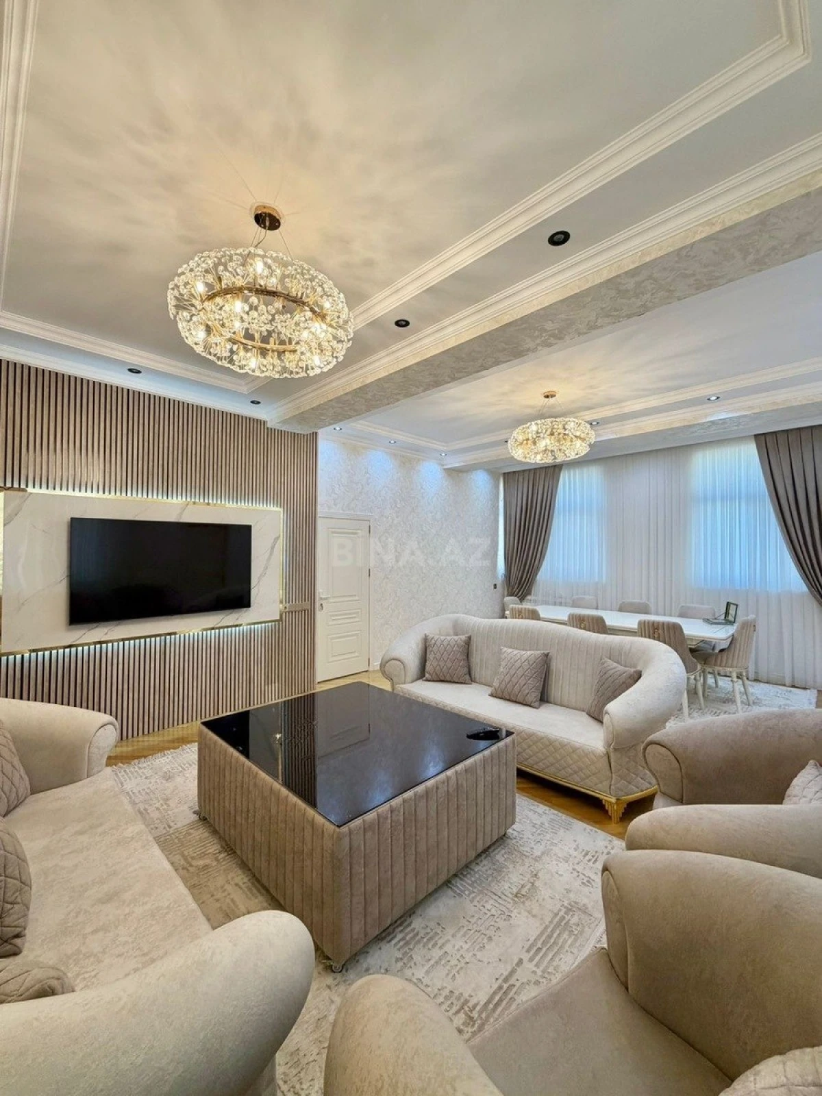 Satılır 4 otaqlı mənzil 150 m²