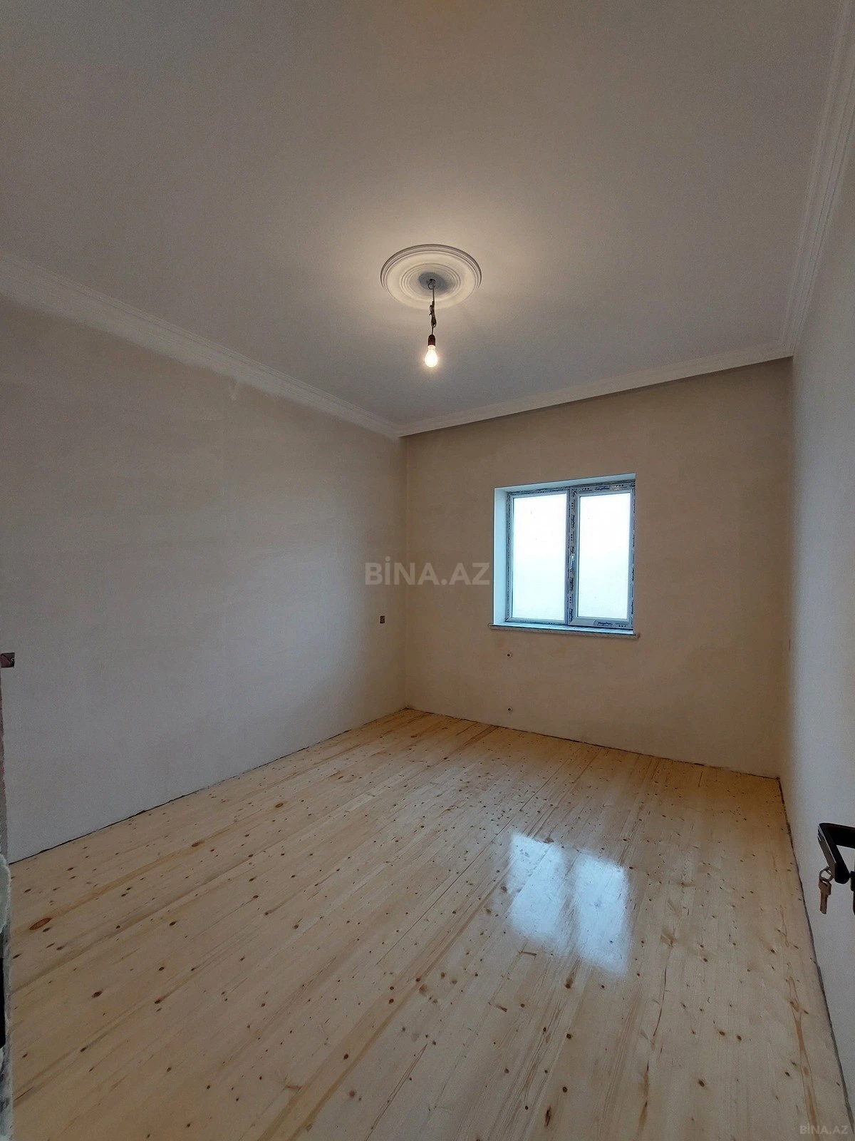 Satılır 3 otaqlı həyət evi 105 m²