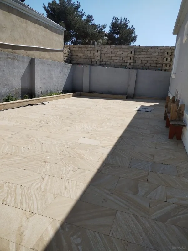 Satılır 4 otaqlı həyət evi 130 m²