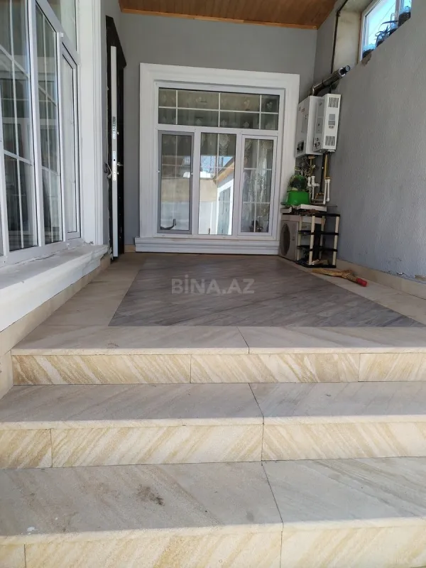 Satılır 4 otaqlı həyət evi 130 m²