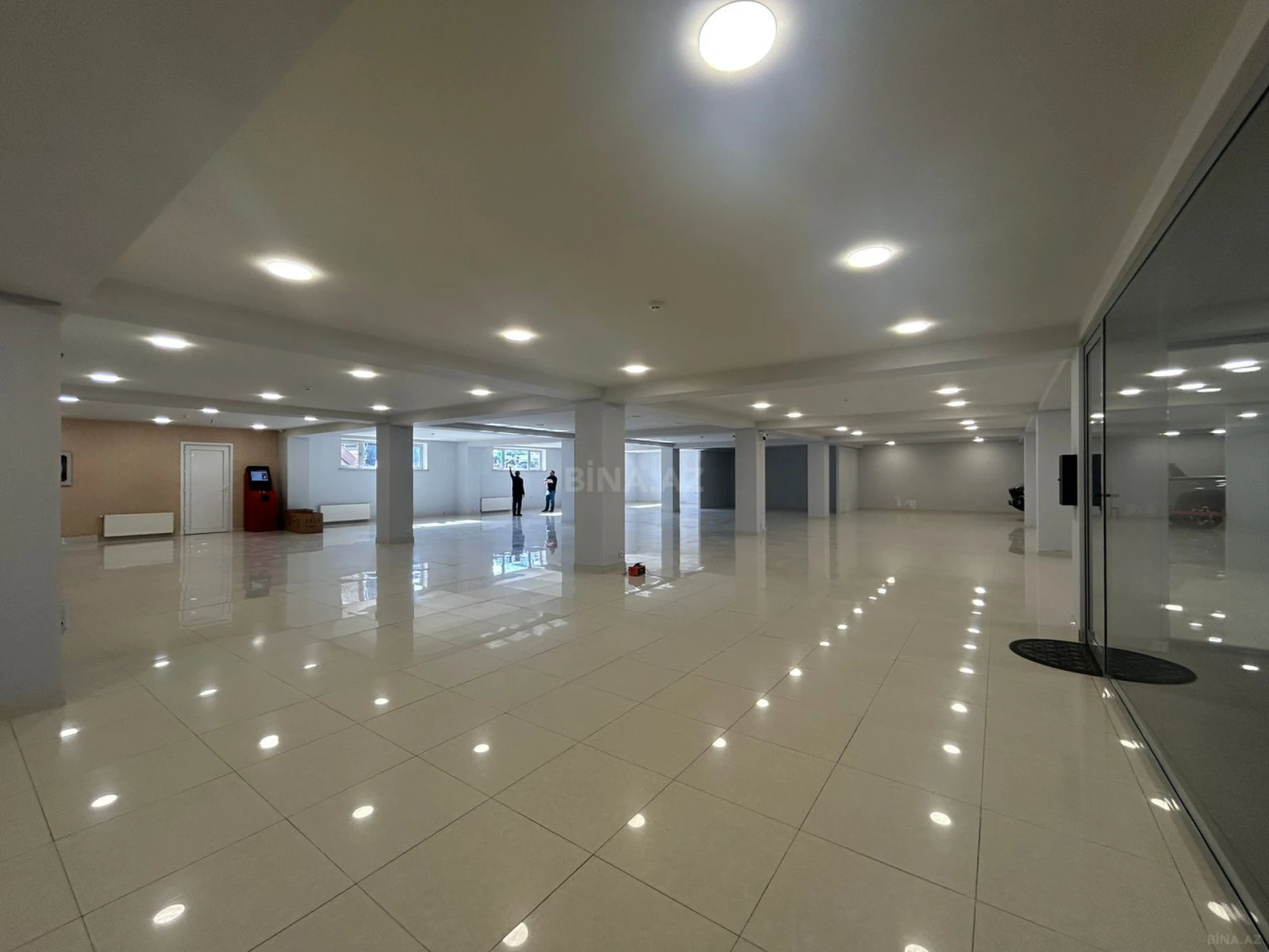 Kirayə verilir obyekt 720 m²