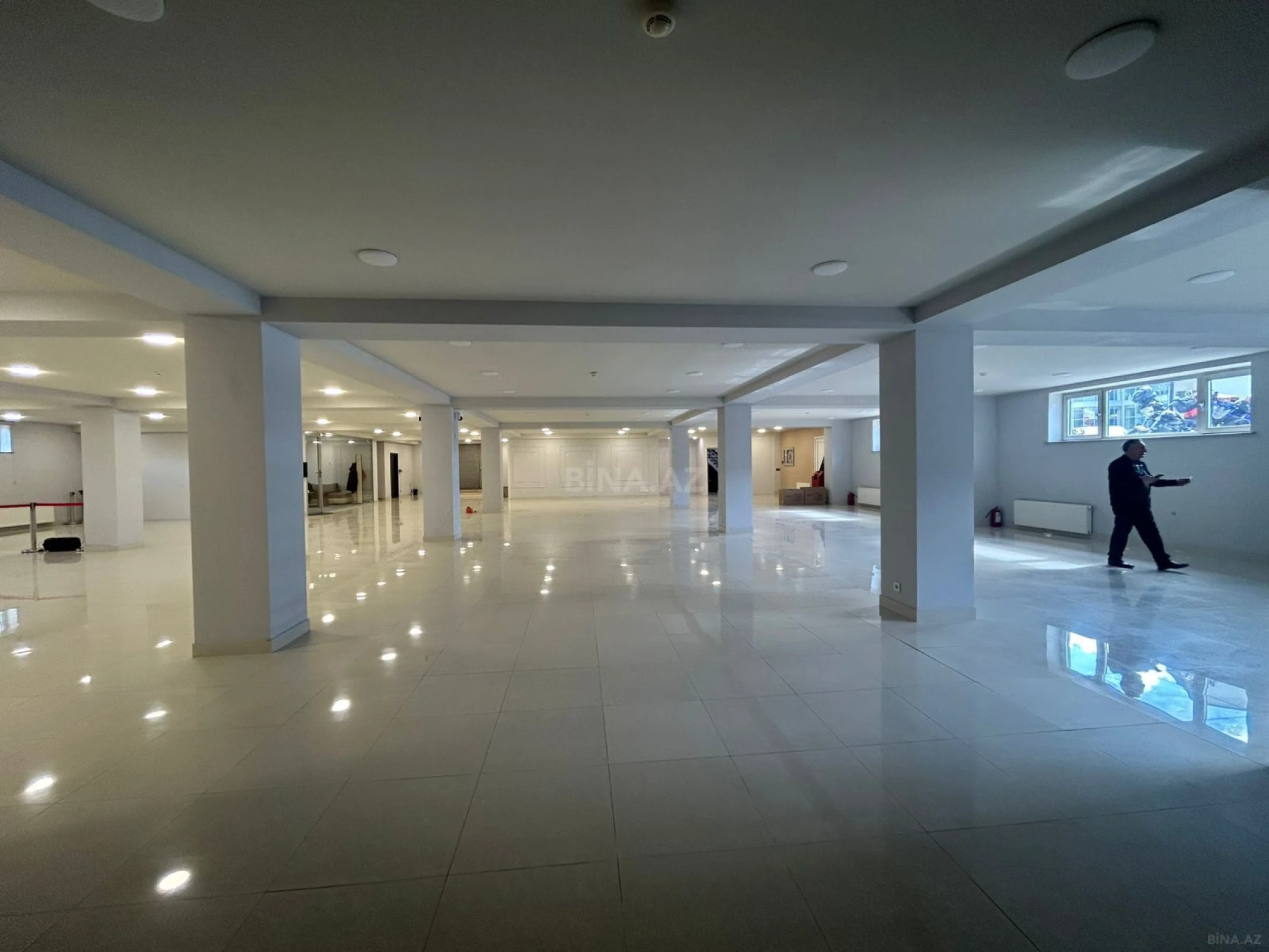 Kirayə verilir obyekt 720 m²