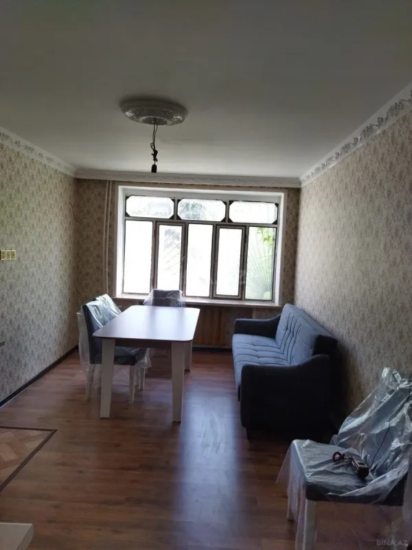 Kirayə verilir 2 otaqlı mənzil 65 m²