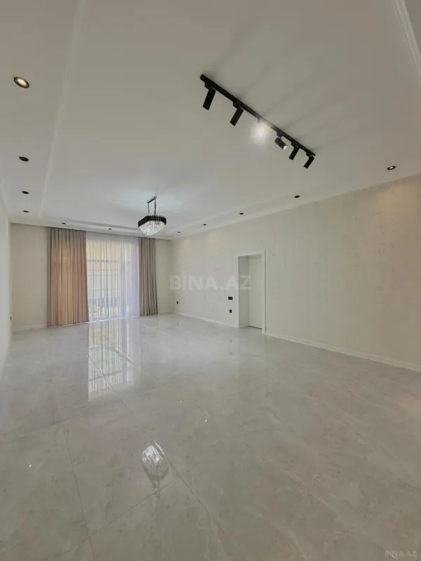 Satılır 4 otaqlı həyət evi 180 m²