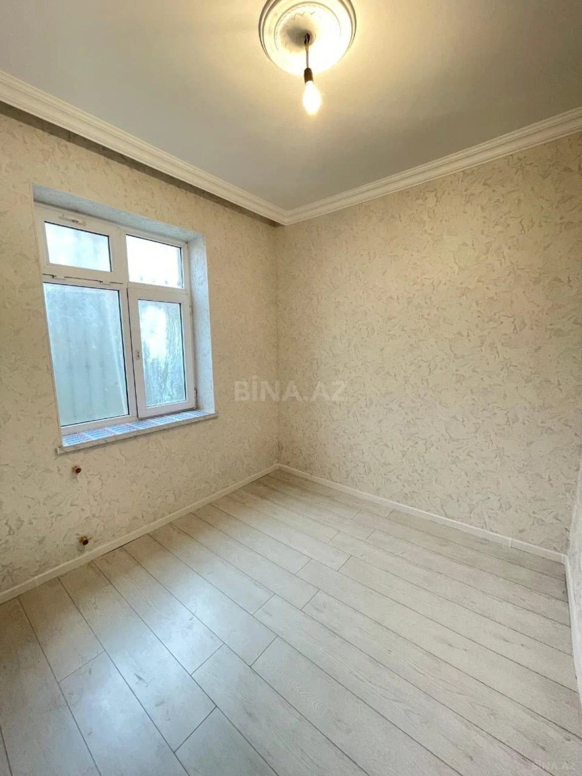 Satılır 4 otaqlı həyət evi 100 m²