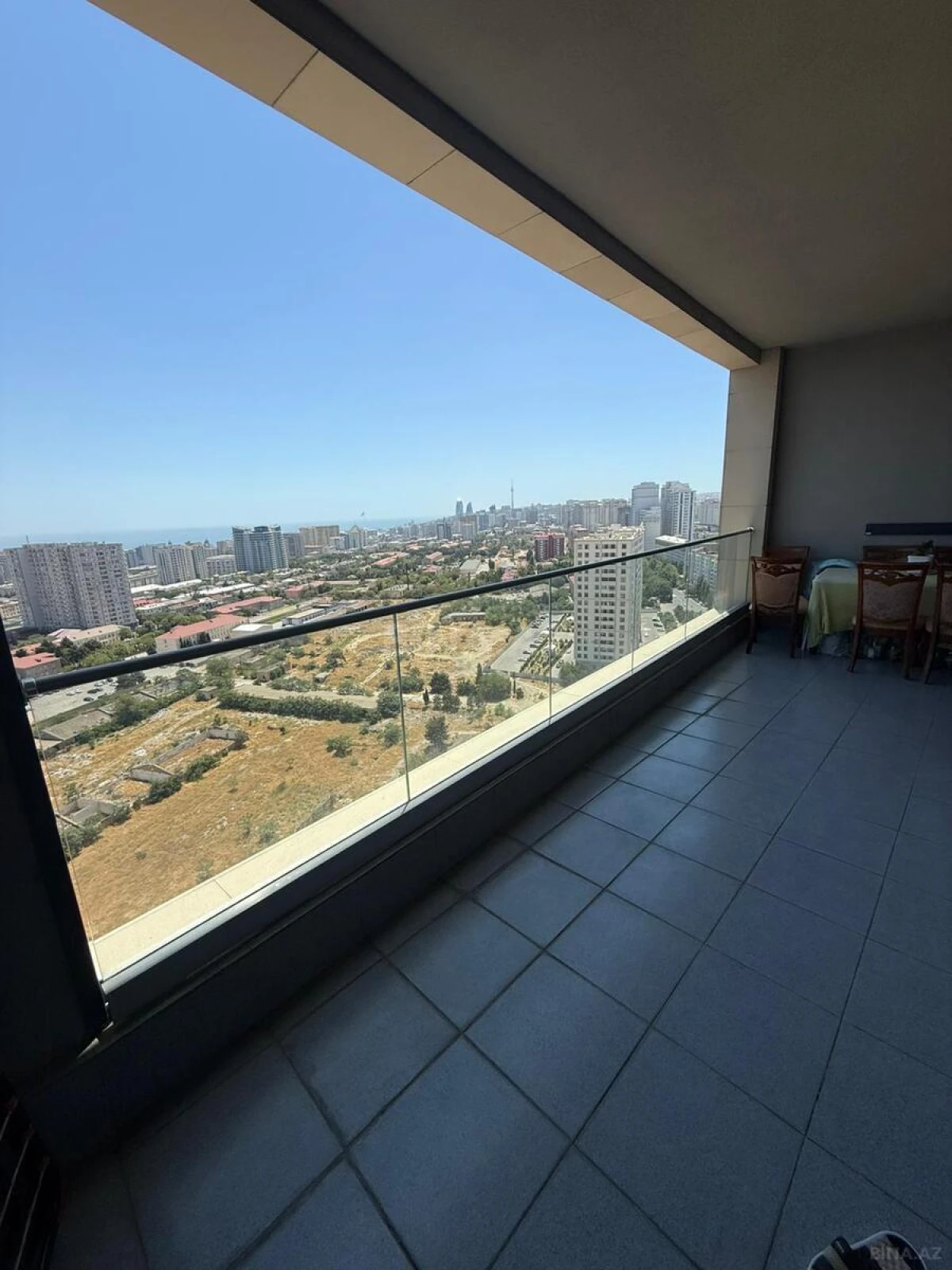 Satılır 3 otaqlı mənzil 150 m²