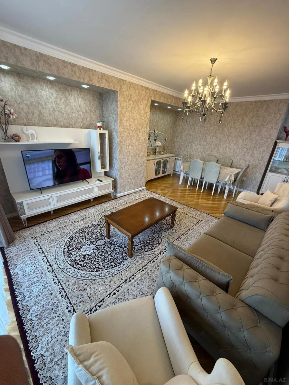Satılır 3 otaqlı mənzil 150 m²