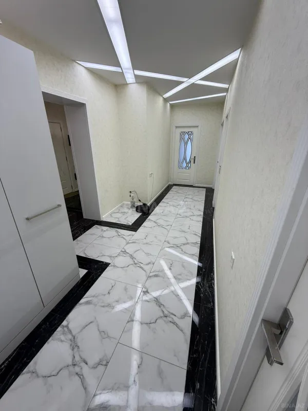 Satılır 3 otaqlı mənzil 150 m²