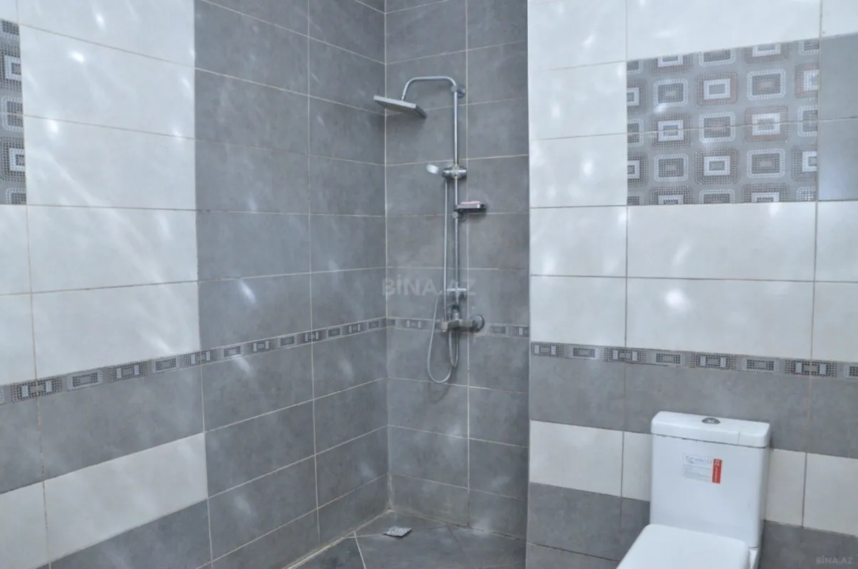 Satılır 4 otaqlı mənzil 192 m²
