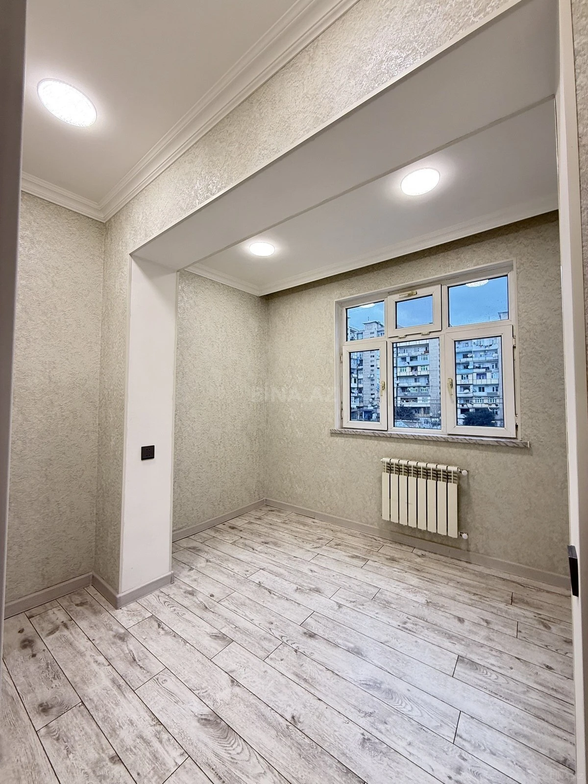 Satılır 2 otaqlı mənzil 45 m²